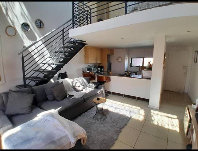 1 BEDROOM APARTMENT FOR SALE IN ROOIHUISKRAAL NORTH